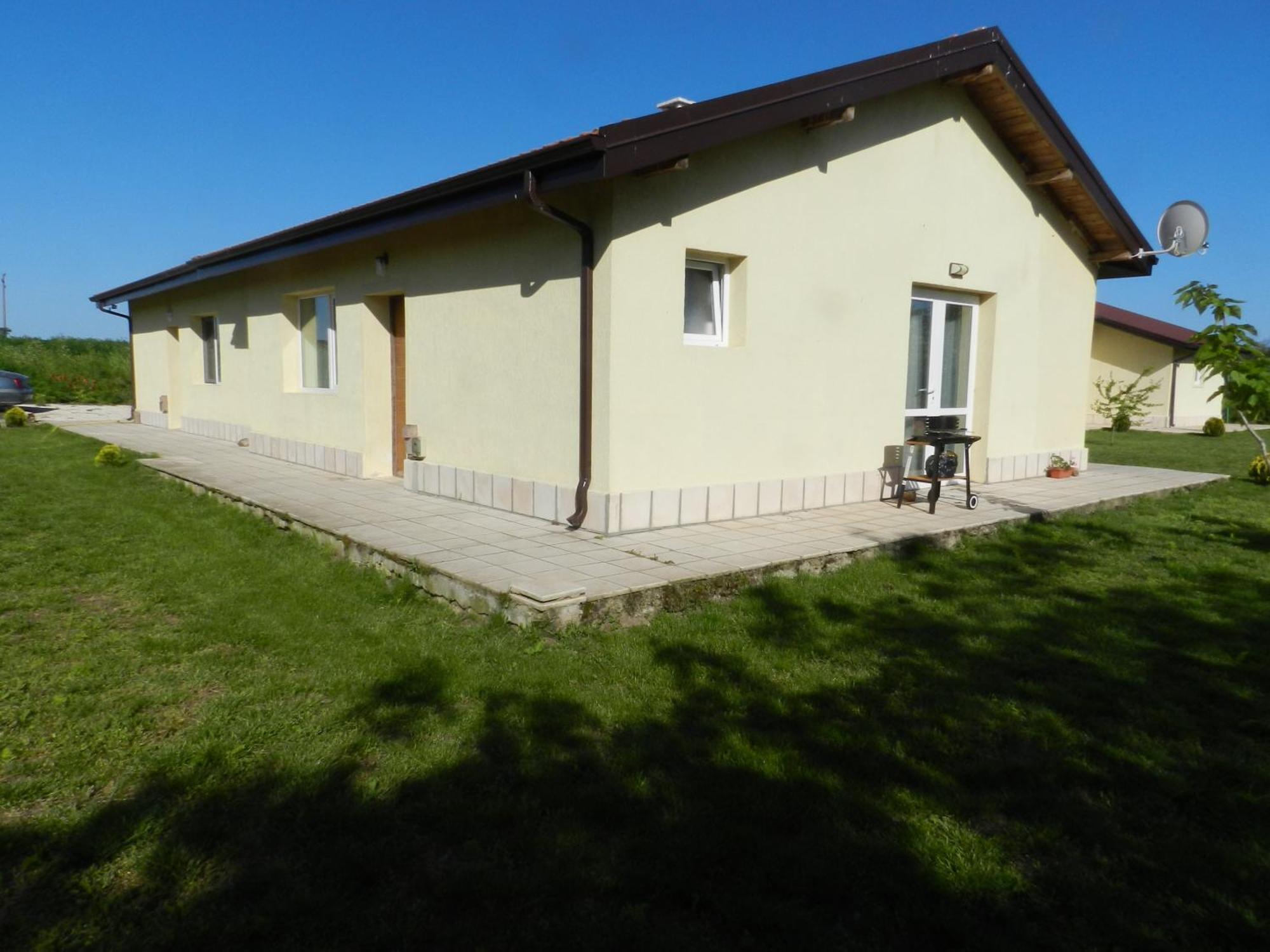 Villa Campo Езерец Екстериор снимка