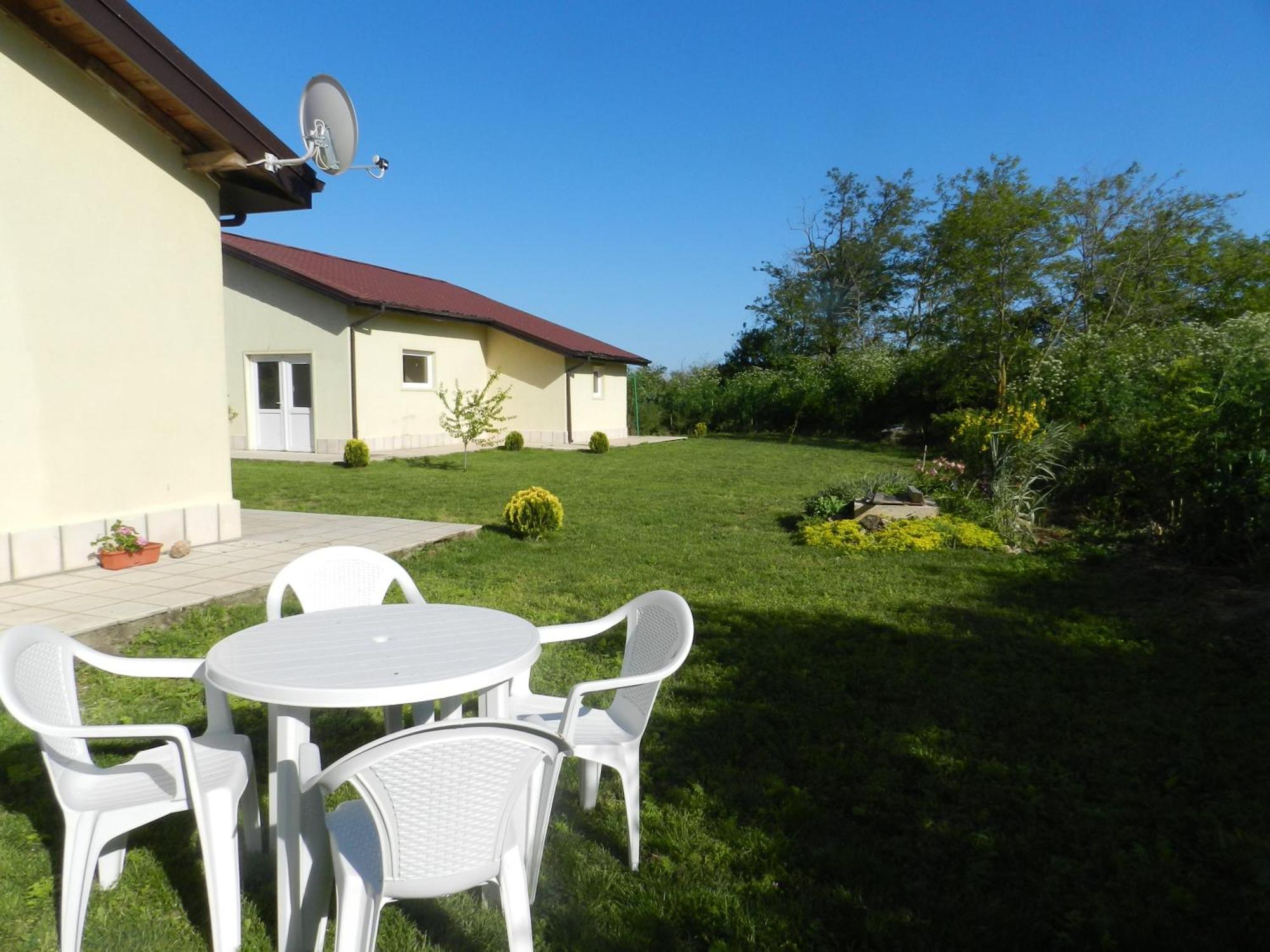 Villa Campo Езерец Екстериор снимка